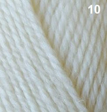 Load image into Gallery viewer, Aran Knit 10 Ply